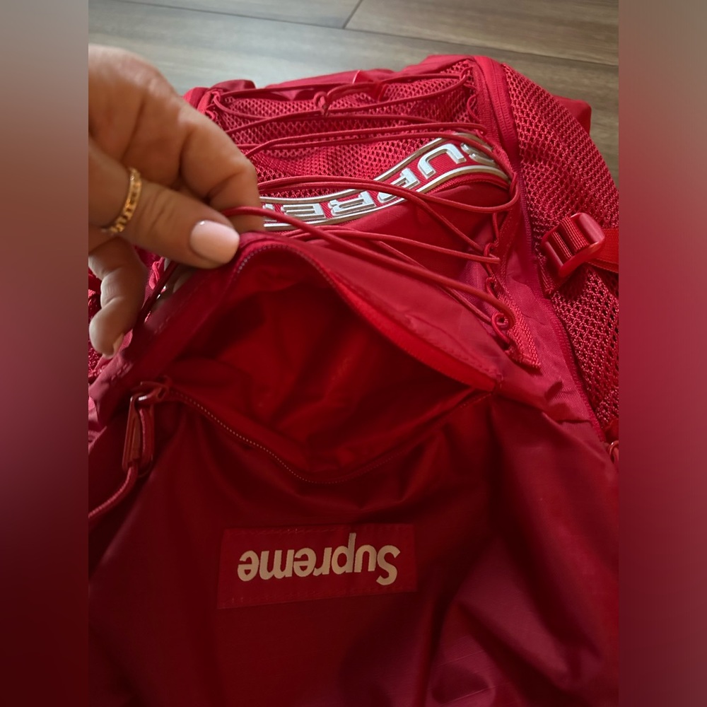 Supreme backpack ‘red’ brand new 100% Authentic with tags - Picture 6 of 7